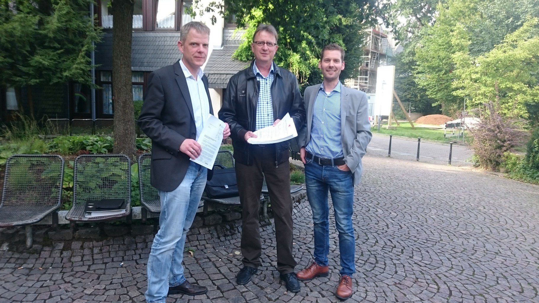 Einsatz für eine bessere Breitbandanbindung in Dünschede - Attendorn SPD